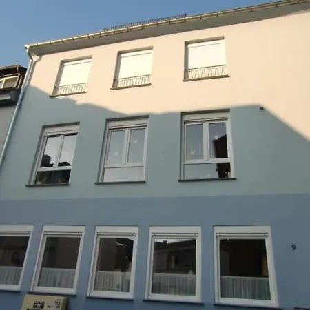 Ferienwohnung Fuer 7 Personen Ca 100 Qm In Lahnstein, Rheinland-pfalz Naturpark Nassau *